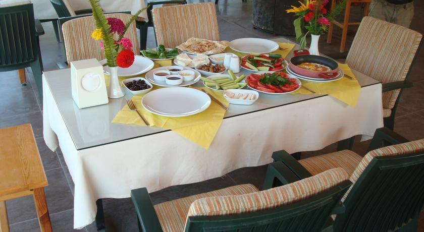 Maji Village Çıralı Luaran gambar
